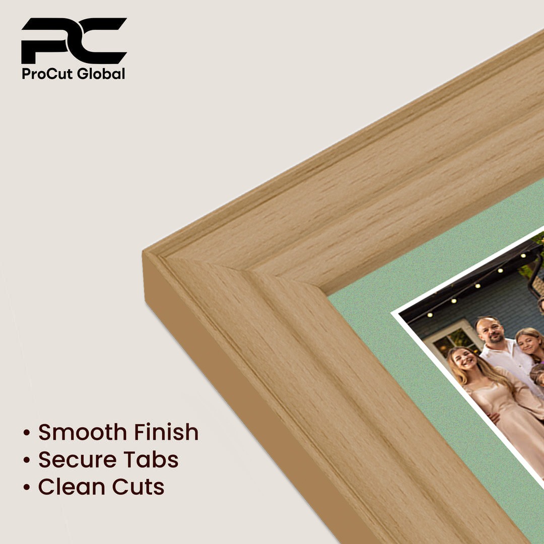 80x70cm Classic Country Pine Multi Aperture Photo Frame - Fits 6x4" (x18) & 4x4" (x2) Photos | Collage Frame thumbnail 7