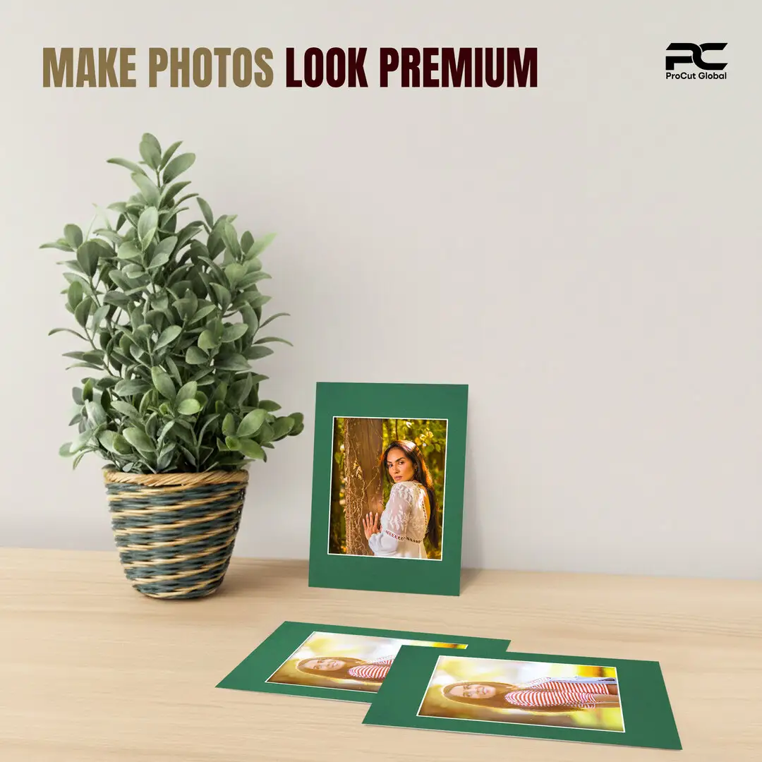 Emerald (Green) 6x4" Picture Mount With 4x3" Aperture | Acid-Free Picture Mount Board thumbnail 2